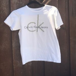 Calvin Klein tee shirt